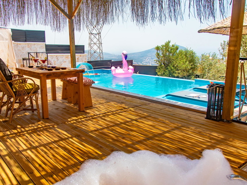  gece  -  Kasım
  | Kalkan Akbel’de Kısmi Deniz Manzaralı & Jakuzili Balayı Villası | Ücretsiz Kahvaltı ve Site Avantajlı Tatil Evi